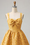 Vestido de Finalistas Amarelo Jacquard Amarelo Floral Rendado Atrás com Laço