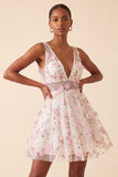 Vestido de Finalistas de Finalistas Blush com decote em V, floral em linha A, com renda nas costas