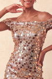 Vestido de Homecoming Bodycon Champanhe Brilhante com Ombros Abertos e Lantejoulas