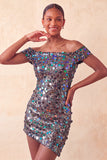 Vestido de Homecoming Bodycon Champanhe Brilhante com Ombros Abertos e Lantejoulas