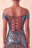 Vestido de Homecoming Bodycon Champanhe Brilhante com Ombros Abertos e Lantejoulas