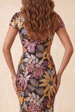 Vestido formal longo com decote batau preto com decote floral e lantejoulas