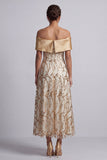 Vestido Midi Mãe da Noiva Vermelho Linha A Fora dos Ombros com Lantejoulas