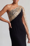 Vestido Midi Mãe da Noiva Preto e Vermelho de Um Ombro com Lantejoulas