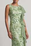 Vestido longo de mãe da noiva com decote batente em forma de sereia champanhe com lantejoulas