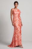 Vestido longo de mãe da noiva com decote batente em forma de sereia champanhe com lantejoulas