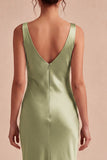 Vestido Midi de Sereia de Cetim Verde Claro com Gola Escuro