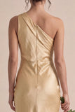 Vestido Midi de Sereia Dourado de Cetim de Um Ombro