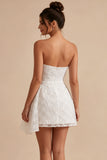 Vestido Branco Bodycon Floral Bodycon Sem Alças com Faixa