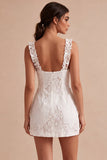 Vestidinho Branco Bodycon Bodycon com Decote Quadrado e Folhos