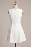 Vestido Branco Pequeno Decote Bateau A-Line