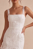 Vestido Branco Pequeno Floral de Alças Grossas em Linha A