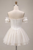 Vestido de regresso ao lar em cetim de cetim em marfim com folhos
