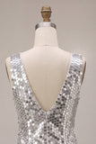 Vestido de regresso a casa com decote em V com lantejoulas prateadas brilhantes e com folhos