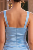 Vestido curto de regresso a casa, decote quadrado, cetim azul celeste, com laço