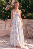 Vestido Maxi sem costas com flor azul de chiffon em chiffon com alças finas e folhos