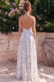 Vestido Maxi sem costas com flor azul de chiffon em chiffon com alças finas e folhos
