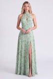 Vestido comprido de dama de honor Sálvia, decote halter e chiffon floral, com fenda