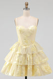 Vestido Curto de Regresso a Casa Daffodil A-Line A-Line com Folhos e Bordados Florais