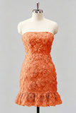 Vestido de Homecoming Bodycon Azul-Claro, Sem Alças, com Bordas Florais e Missangas, Bodycon Azul Claro