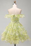 Vestido curto curto de regresso a casa, amarelo verde verde com ombros descobertos e folhos