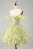 Vestido curto curto de regresso a casa, amarelo verde verde com ombros descobertos e folhos