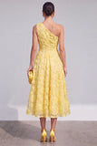 Vestido Midi Azul A-Line de Um Ombro Floral com Missangas