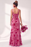 Vestido comprido de dama de honor com decote quadrado de veludo floral e franzido com decote quadrado de sereia