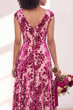 Vestido comprido de dama de honor com veludo preto prateado e mangas fechadas