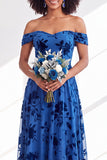 Vestido comprido de dama de honor em veludo fúcsia em veludo A-Line A-Line Ombro Descoberto