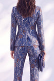 Fato comprido de mulher com lapela ajustada com estampa azul escura