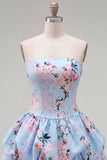 Vestido de regresso a casa floral de cetim azul A-Line sem alças com renda nas costas