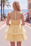 Vestido Amarelo A-Line, decote redondo, camadas, com Pérolas