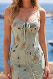Vestido Curto de Finalistas Verde Bodycon Misangas e Renda nas Costas