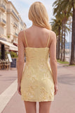 Vestido de Finalista Amarelo Bodycon Franzido de Alças Finas Bordado Floral