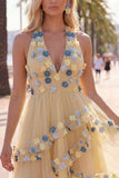 Vestido Curto de Finalistas, Decote Abrigo, Decote Abrigo, Linha em A, com Folhos e Calçados, Vestido de Finalistas com Flores 3D