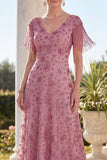 Vestido da Mãe da Noiva com decote em V em linha rosa poeirenta e franjas