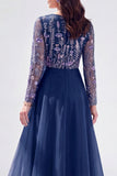 Vestido Mãe da Noiva com decote batente verde chiffon com decote batente floral e mangas compridas