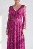 Vestido Mãe da Noiva, roxo escuro e decote em V longo, linha A com mangas compridas