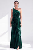 Vestido de Mãe da Noiva com veludo preto de veludo preto com folhos e franzidos de um ombro