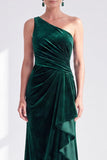 Vestido de Mãe da Noiva com veludo preto de veludo preto com folhos e franzidos de um ombro