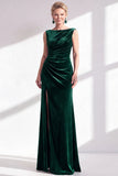 Vestido de Mãe da Noiva em veludo de veludo verde escuro com decote franzido de sereia