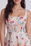 Vestido de Graduação Mini Corset Floral em Marfim, Linha Quadrada, Decote Quadrado