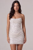 Espartilho bodycon sem alças Pequeno vestido branco com lantejoulas