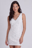 Vestido Curto de Graduação Bodycon Bodycon em V, decote em V, com missangas e decote em V