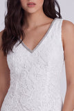 Vestido Curto de Graduação Bodycon Bodycon em V, decote em V, com missangas e decote em V