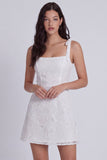 Vestido de Graduação Mini Floral Floral de Decote Quadrado em Marfim