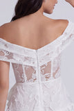 Vestido de Mini Chá de Noiva Mini Vestido de Panela Floral em Linha A em Marfim Ombro Descoberto com Laço