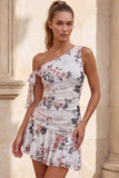 Vestido de Finalistas Pretos de Chiffon Linha A com Folhos de Um Ombro