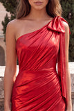 Vestido Curto de Regresso a Casa Vermelho Metálico Assimétrico Assimétrico de Um Ombro com Laço